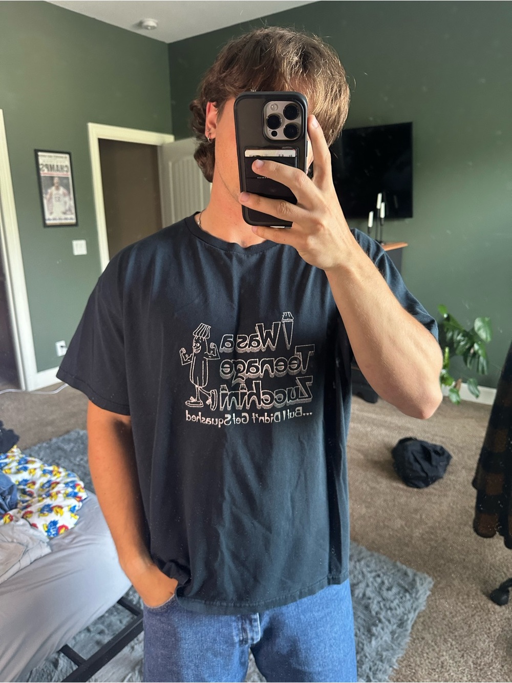 Fruit of the Loom Black Short-Sleeve Graphic Tee